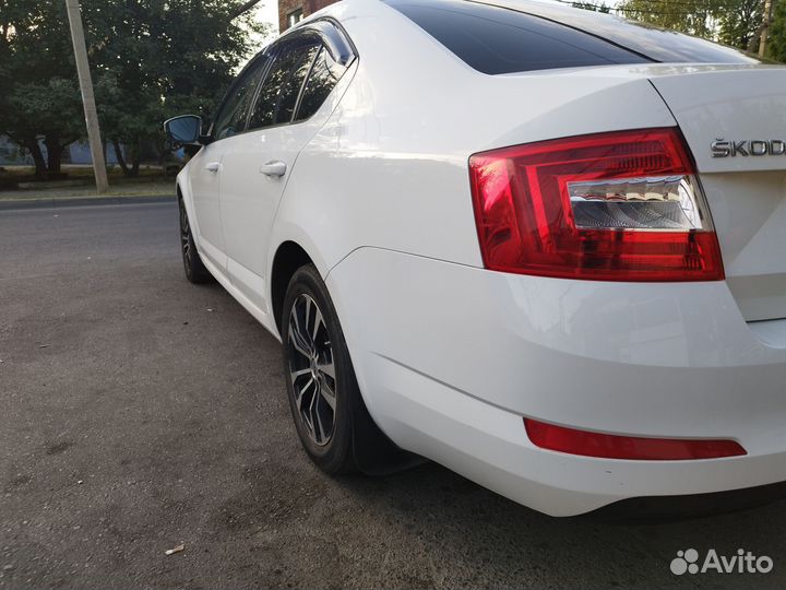 Skoda Octavia 1.6 МТ, 2015, 240 000 км