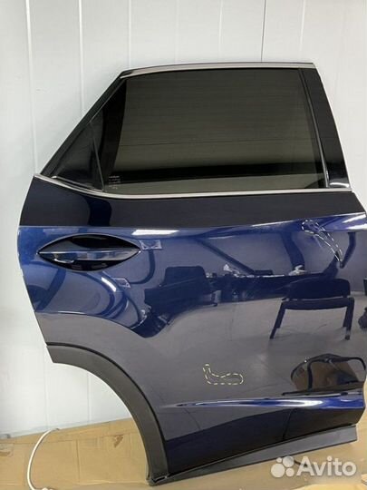 Дверь задняя правая Lexus Rx 4