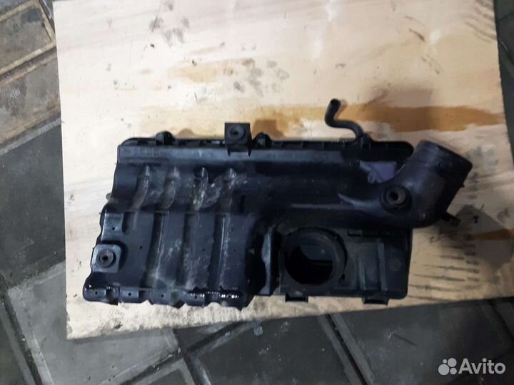 Корпус воздушного фильтра Volkswagen Polo 5