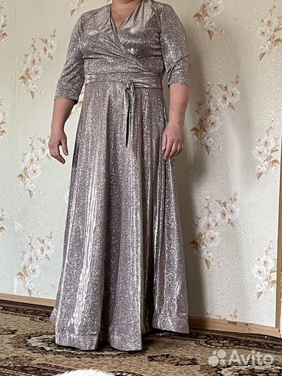 Вечернее платье