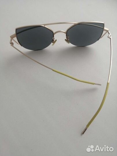 Очки солнцезащитные