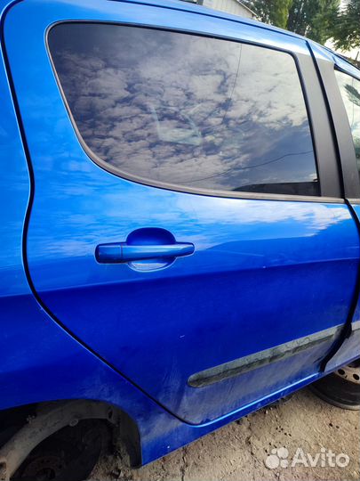 Peugeot 308 дверь задняя правая