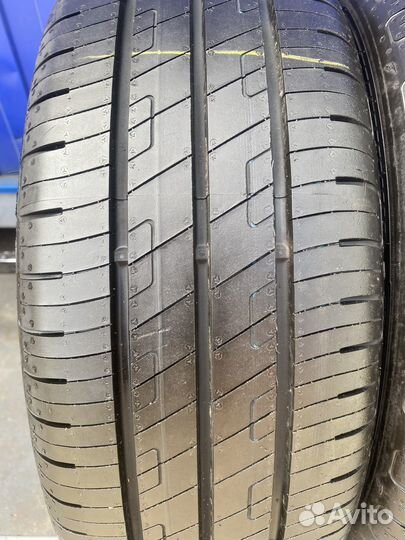Goodyear EfficientGrip Performance 195/55 R16