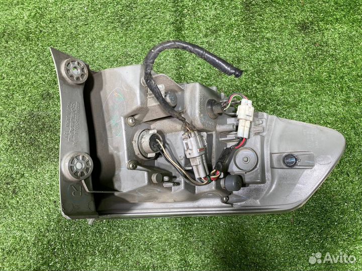 Фонарь внешний задний правый Subaru Impreza GH