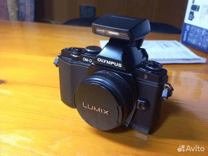 Фотоаппарат Olympus OM-D E-M5