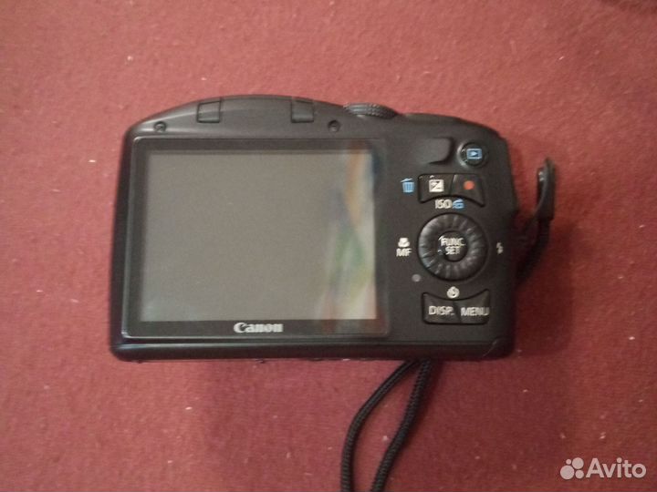 Компактный фотоаппарат canon
