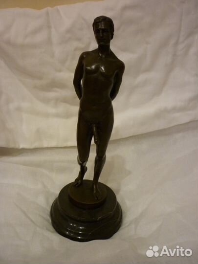 Статуэтка обнаженный юноша скульптура бронза ню N2