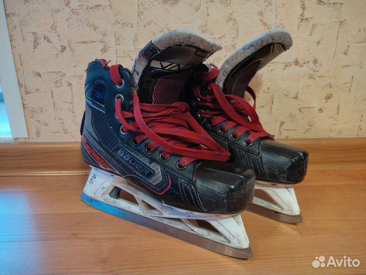 Вратарские коньки bauer vapor x 2.7 размер 35