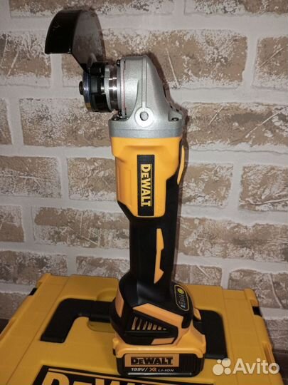 Болгарка Dewalt аккумуляторная