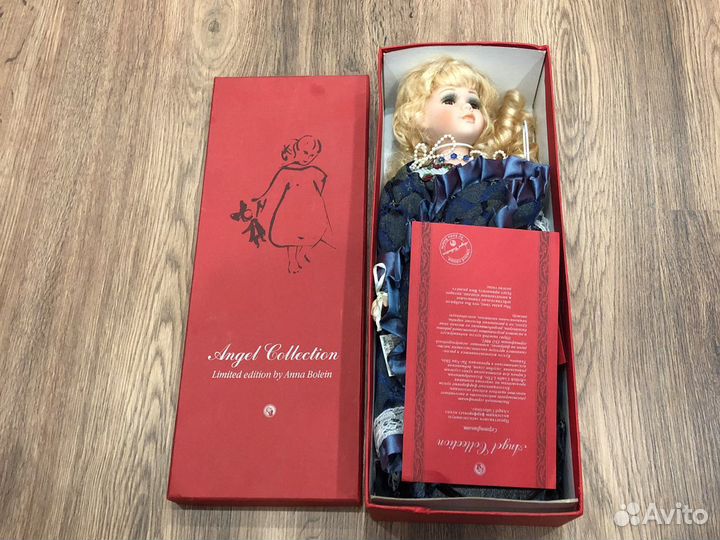 Кукла фарфоровая коллекционная Алина