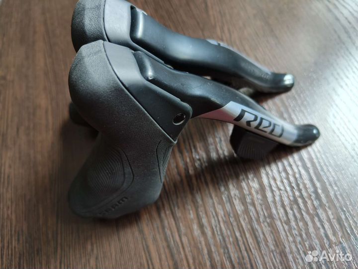 Шоссейно-гравийные шифтеры-дуалы sram RED eTap AXS