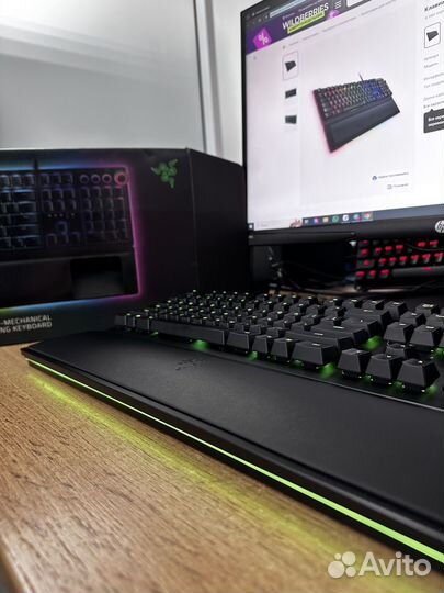 Игровая клавиатура и мышь Razer Huntsman Elite