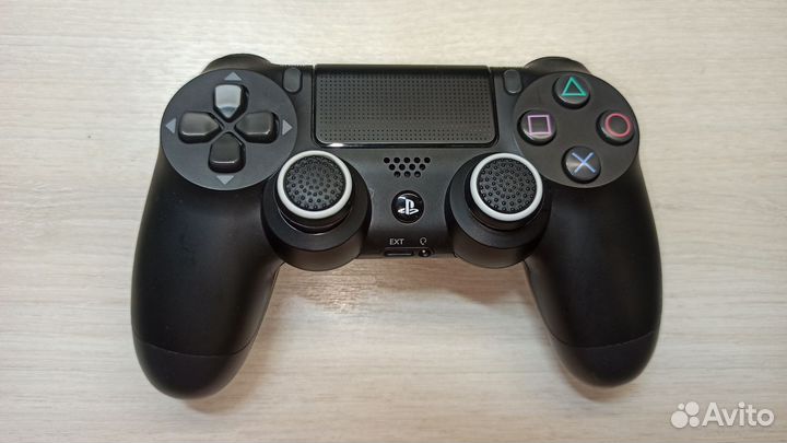 Геймпад Dualshock 4v2 оригинал