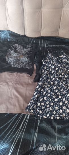 Отдам бесплатно женские вещи