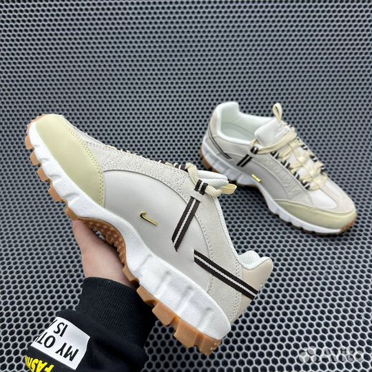 Nike Air Humara LX Jacquemus Light Bone Gold кросс