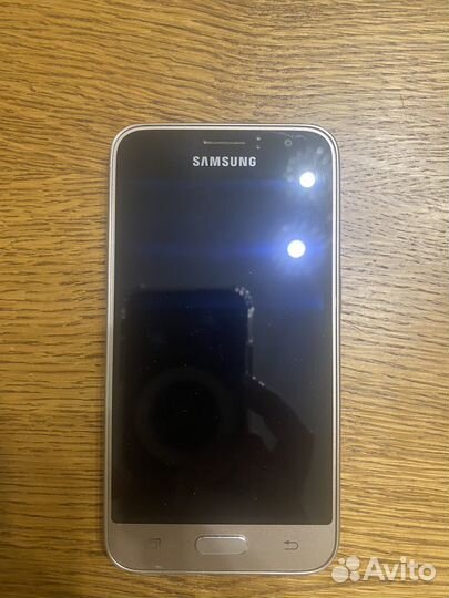 Телефон Samsung galaxy j7