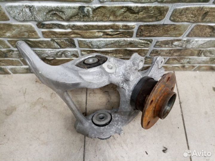 Кулак поворотный задний левый Audi A4 8K 2010