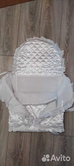 Стеганный на синтепоне атласный конверт на выписку