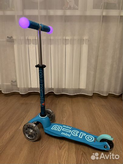 Самокат Micro Mini deluxe magic aqua LED