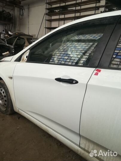 Дверь передняя левая Hyundai Solaris 1