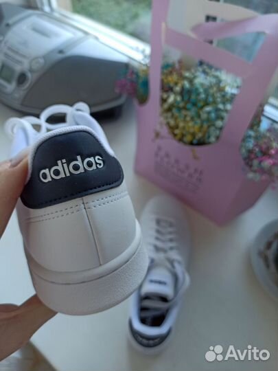 Кроссовки оригинальные adidas