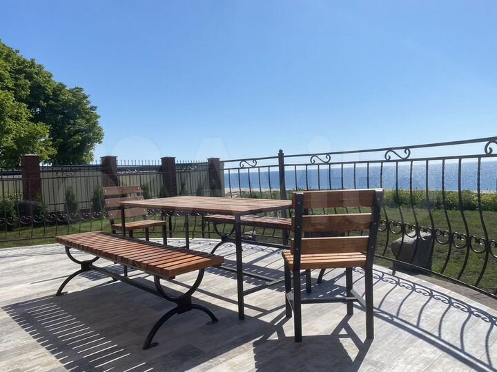 Дом 170 м² на участке 8 сот.