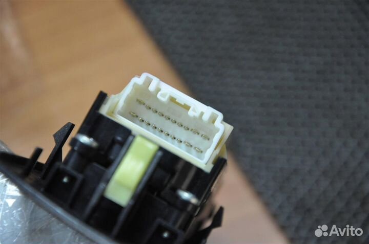 Блок управления стеклоподъемниками Lexus IS250 G