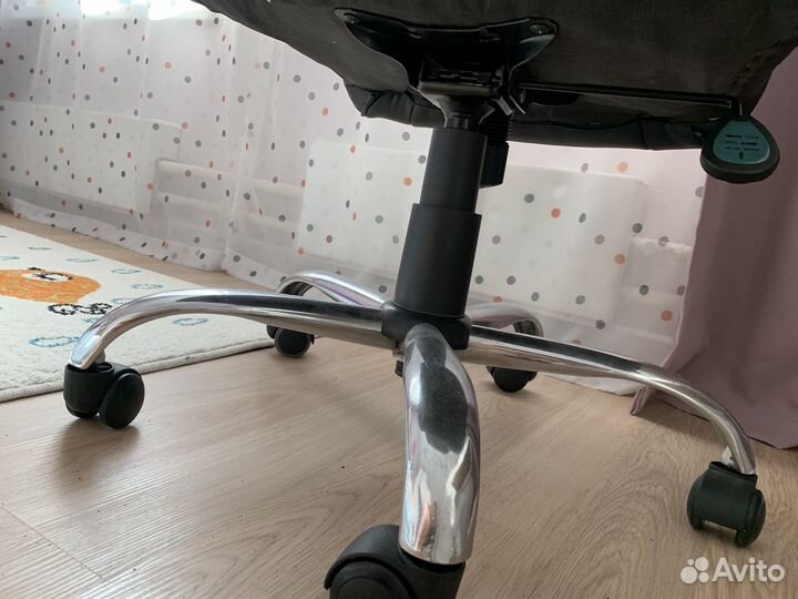 Компьютерное кресло