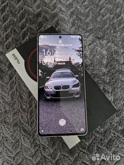 Nubia Z50S Pro, 12/256 ГБ