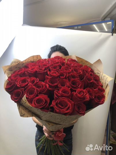 Розы 51 штука 60 см Эквадор