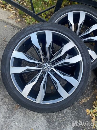 Оригинальный комплект колёс r20 VW Tiguan Suzuka