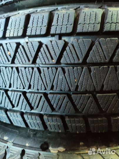 Bridgestone Blizzak DM-V3 215/70 R16 100Q