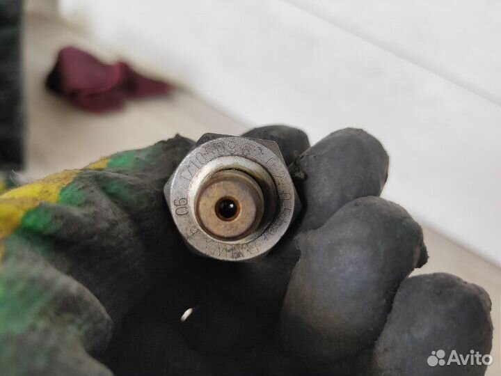 Датчик давления масла Bmw 1 E87 N45 B16 A 2006