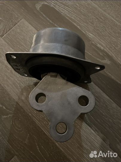 Опора двигателя opel insignia