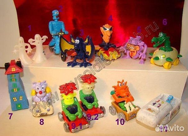 Привидения, Отель и Университет монстров киндер