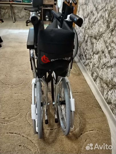 Узкая с широким сиденьем инвалидная коляска новая