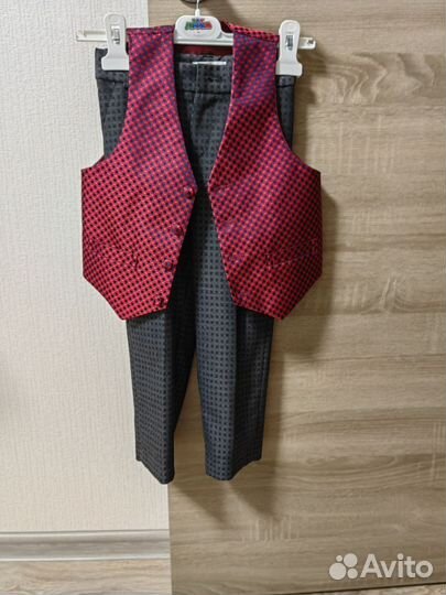 Костюм жилетка и брюки