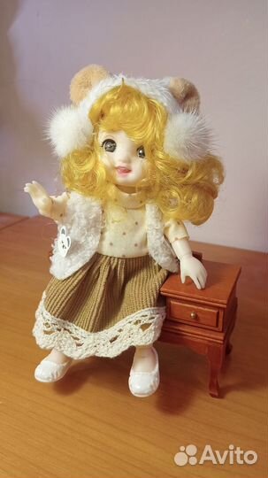 Банкетка для куклы