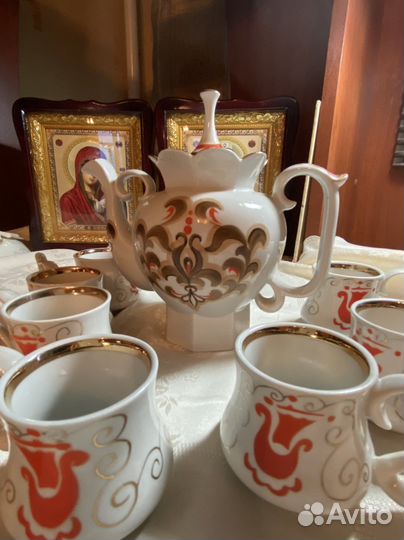 Чайник с 8 чашечками СССР