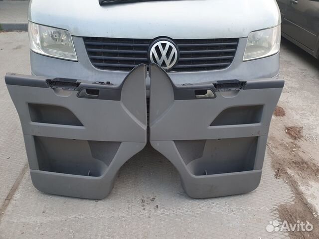Обшивка (карты) передних дверей VW T5