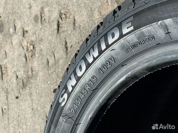 Sunwide Snowide 215/55 R17 129H