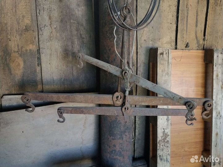 Весы старинные чугунные