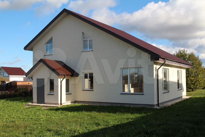 Коттедж 195,9 м² на участке 12 сот.