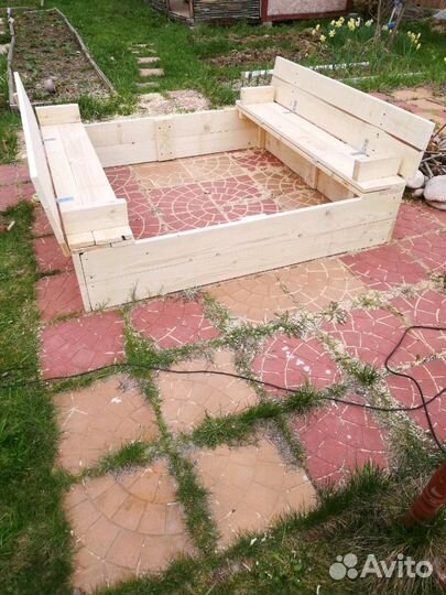 Песочница с крышкой