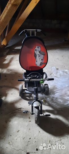 Трехколесный велосипед с родительской ручкой