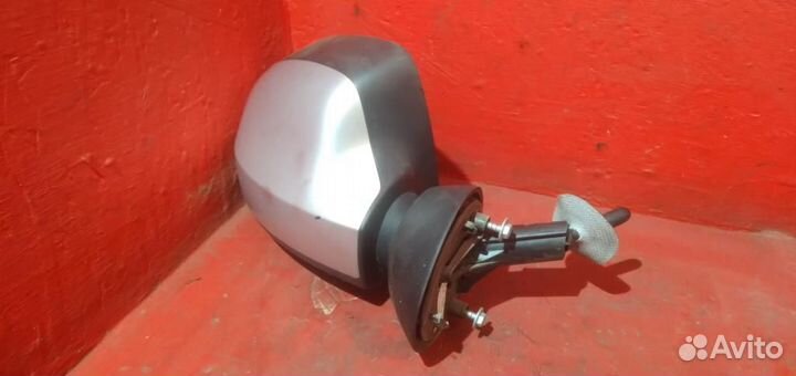 Сандеро зеркало правое механическое Sandero 1