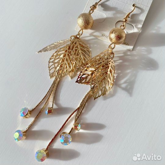 Серьги (бижутерия)