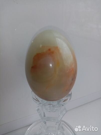 Сувенир яйцо из натурального камня оникс