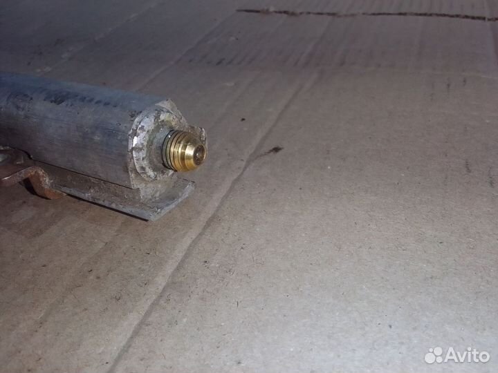 Рампа топливная Ваз 2112-1144010