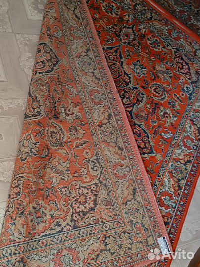 Ковер шерстяной